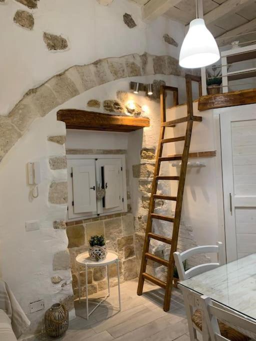 Апартаменты La Casa Di Marta Сиракузы Экстерьер фото